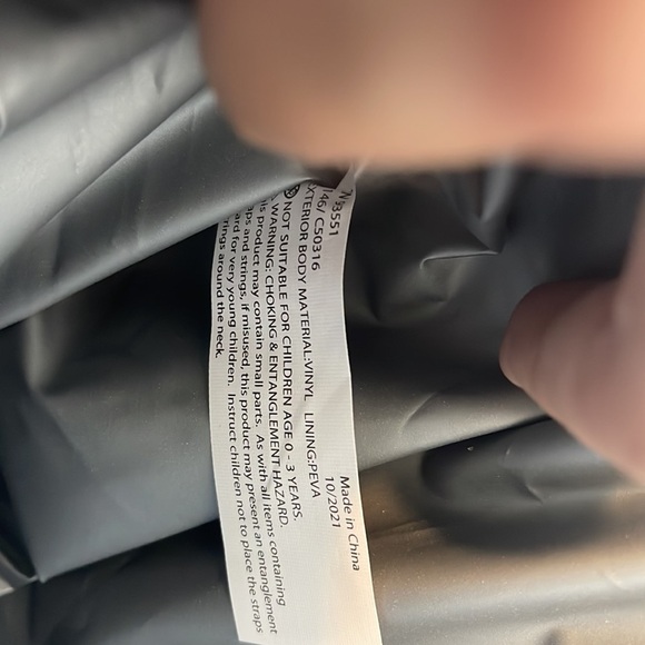 Delia’s black and silver faux snakeskin metallic vinyl zip lunch tote/ handbag - Picture 8 of 8